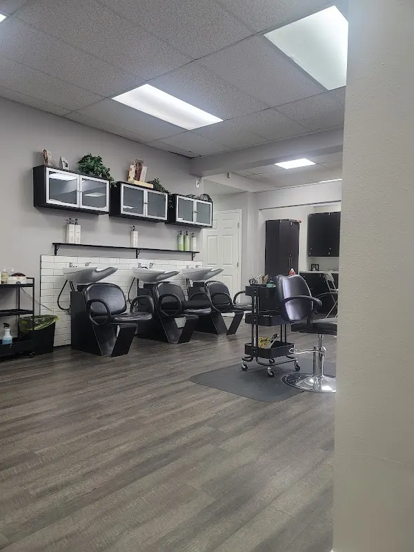 Salon 209 — Hair salon in Ocala